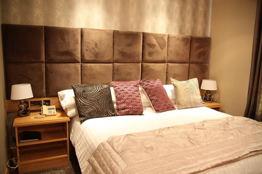 The Royal Hotel Cookstown Room photo